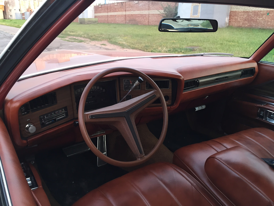 Buick Riviera 1965 Interior