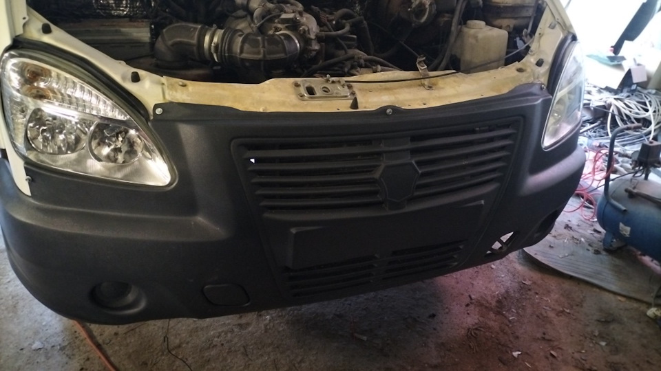 Дособрал пассажирскую дверь и бампер новый — ГАЗ Газель, 2,5 л, 2008 ...