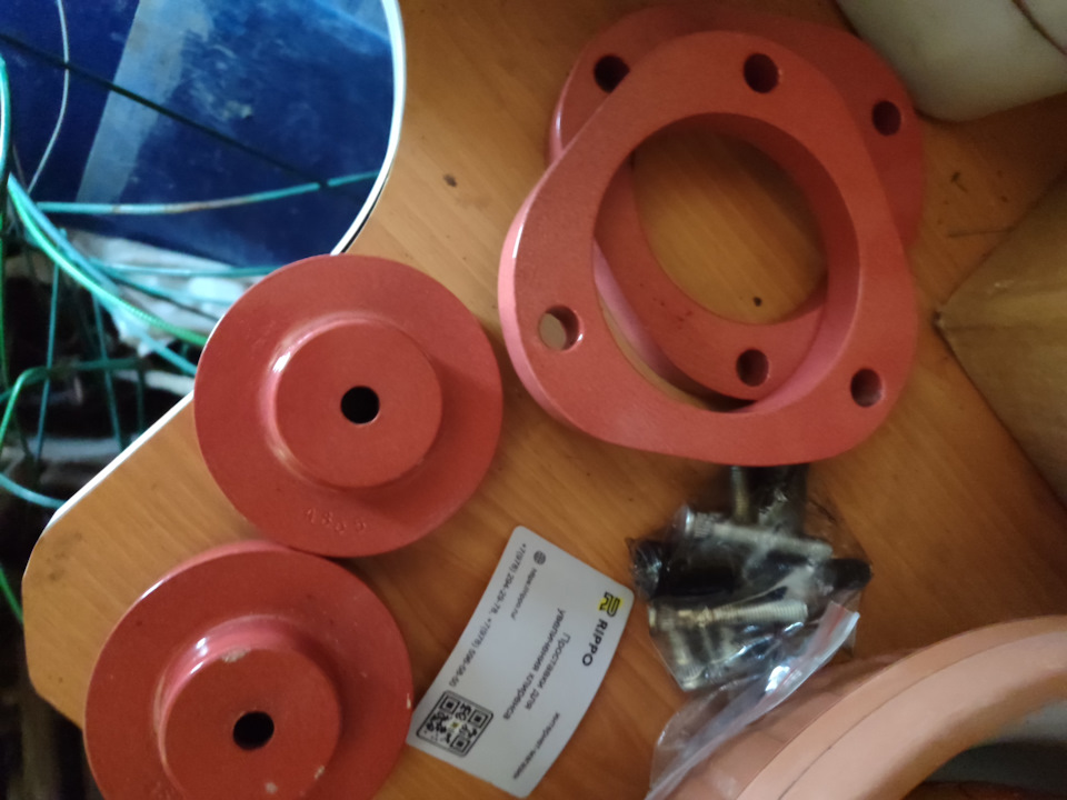 Проставки клиренса на Toyota Voxy (3G). | 5 000 ₽ в городе Нижний Тагил ...