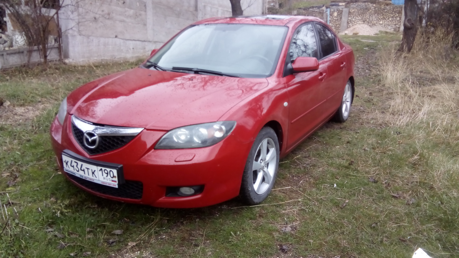 Мазда 2004 года. Мазда 3 2004 красная. Мазда 6 2004 красная. Mazda 3 красная. Мазда 3 красная седан 2004.