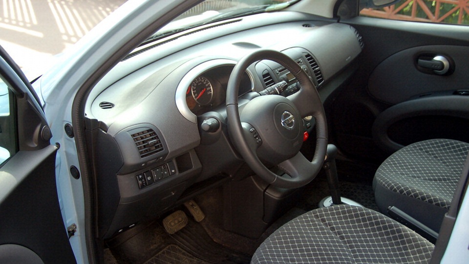Toyota Aygo 2009 - 2012, 1 поколение рестайлинг, Хэтчбек 5 дв.: технические хара
