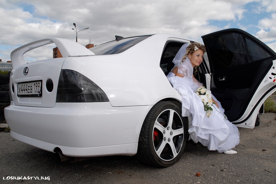     Toyota Altezza 30 2000 