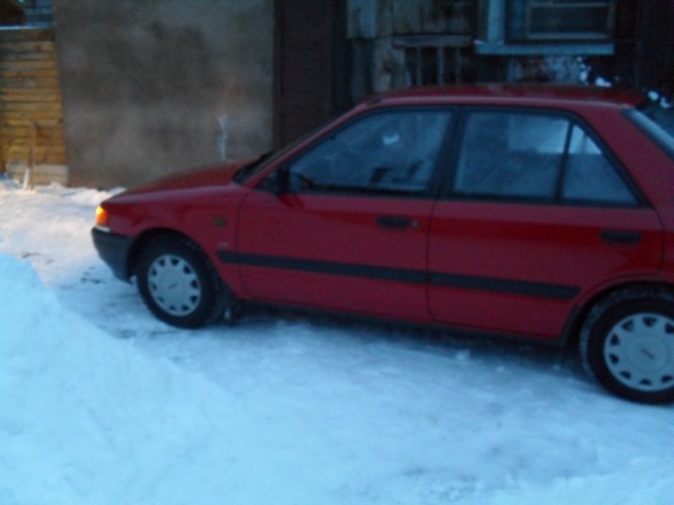 замена лампочек "габаритов" обычных на диодные. — Mazda 323 IV, 1,6 л ...