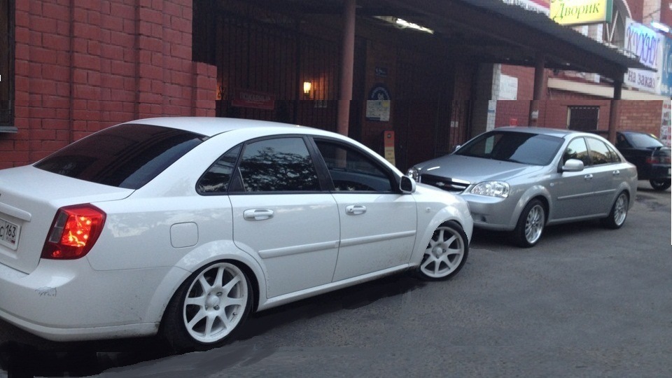 Chevrolet Lacetti White