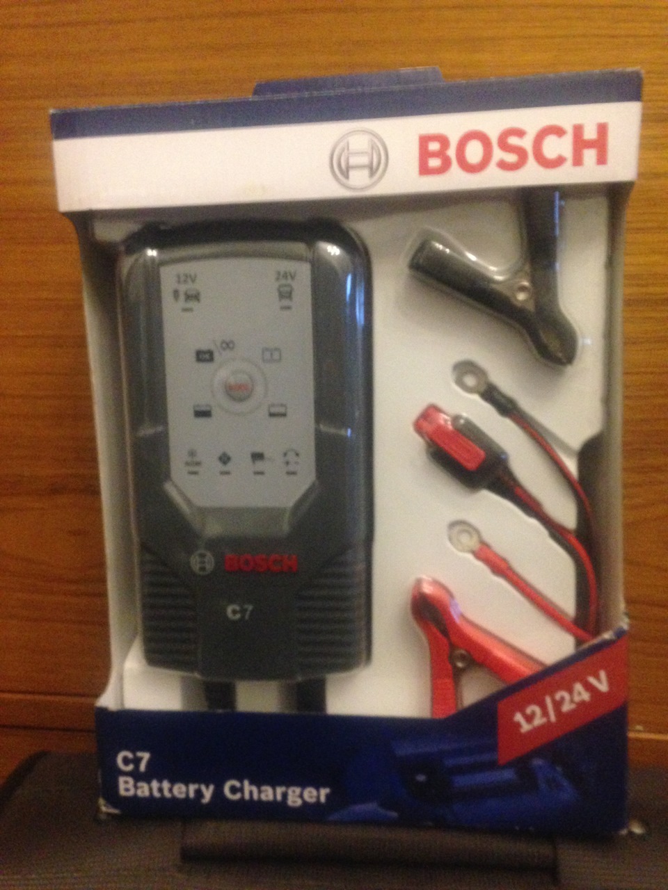 Bosch c7. Bosch c7 полная зарядка. Bosch c7 значки. Volt check Bosch.