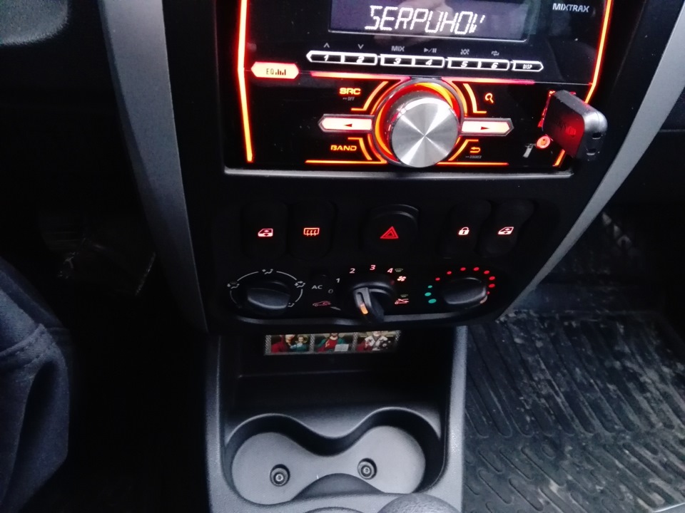 Замена лампочки управления печки — Nissan Almera V (G11/15), 1,6 л ...