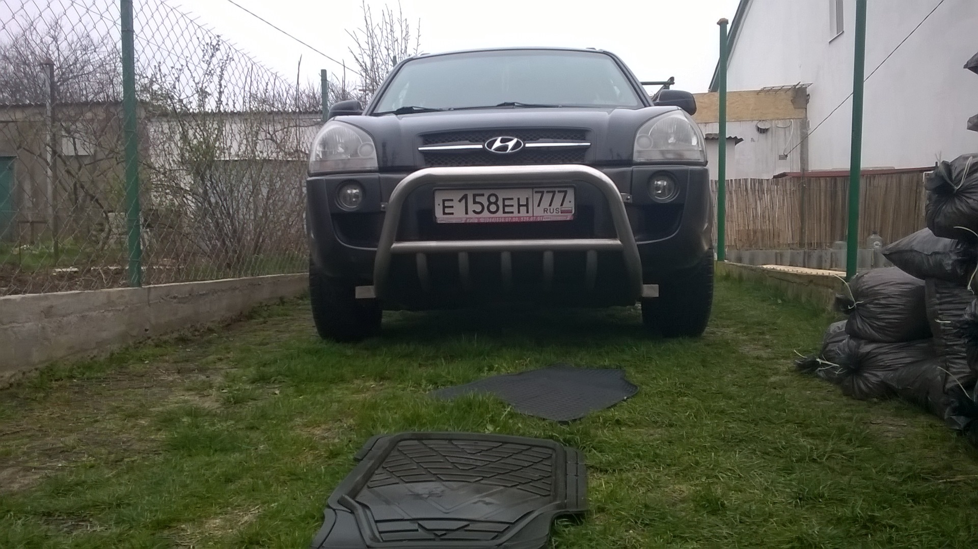 Замена шин на летние. Помывка машины практически под дождём. — Hyundai ...