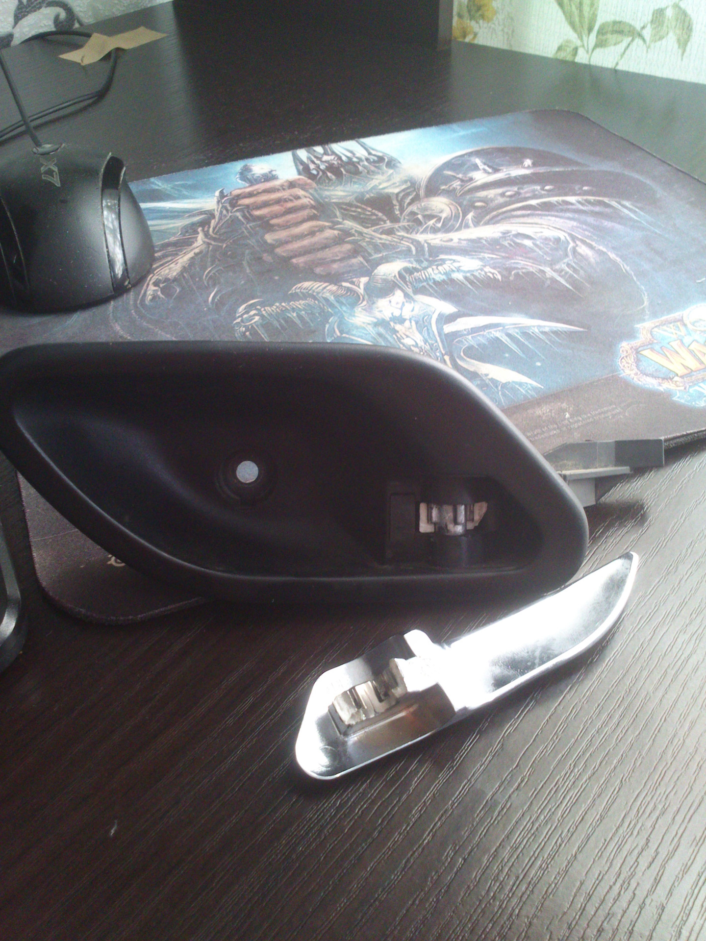 Ручка правой двери бмв е39. Ручка внутренняя е39. Внутренняя ручка двери bmw e39. Ручка внутренняя е39. Дверная ручка бмв е39.