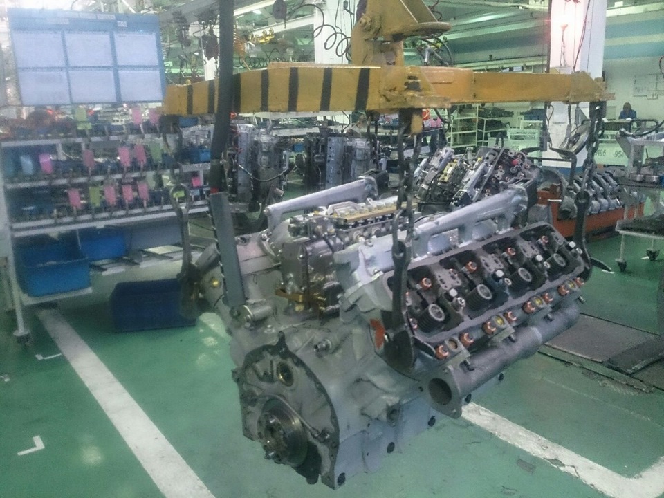 Посетил производство ЯМЗ (Ярославский моторный завод) — Lada 4x4 3D, 1 ...