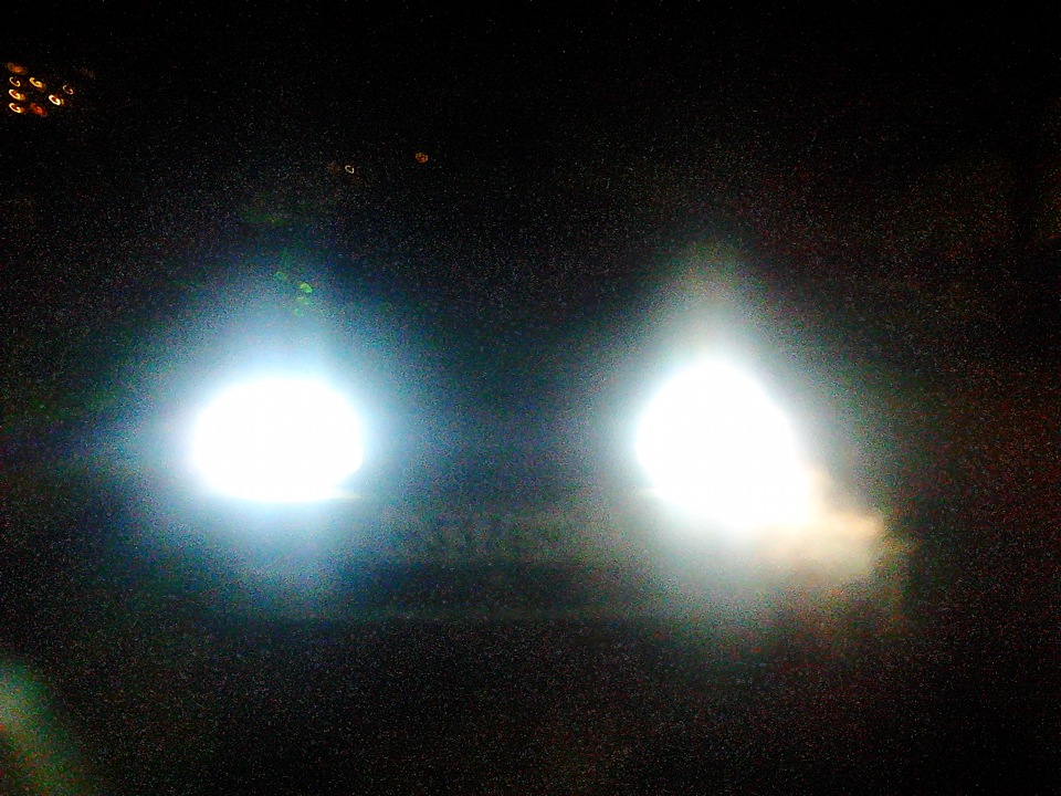 Лампочки в фарах — Lada 2115, 1,5 л, 2004 года | аксессуары | DRIVE2