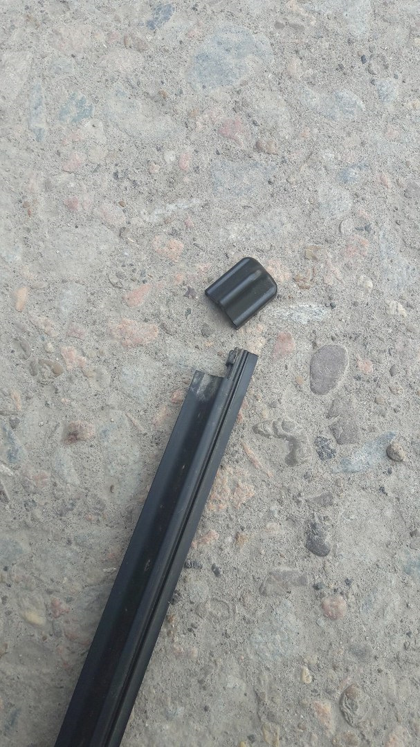 Замена щеток стеклоочистителя — Lada Ларгус, 1,6 л, 2015 года ...