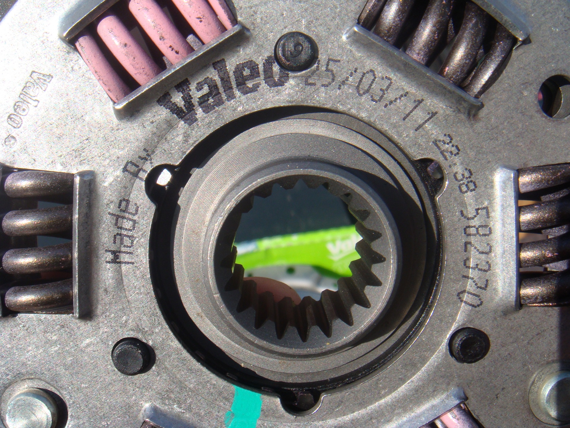 Сцепление валео 826298. 826298 valeo комплект. 826298 valeo комплект. Диск сцепления ваз 2110 luk. Проверка продукции валео.