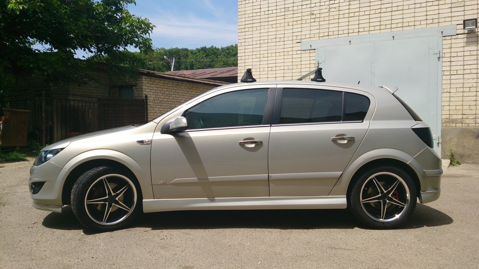 воскресная мойка и обработка силиконом уплотнителей — Opel Astra H, 1,8 ...