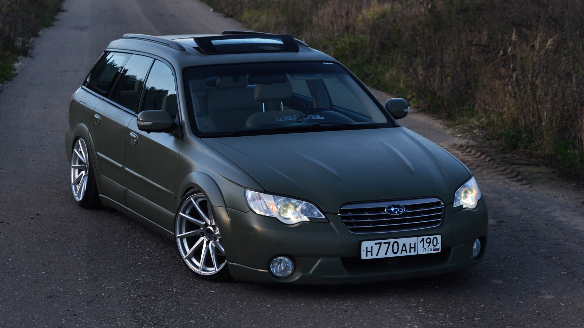 Subaru Outback stance