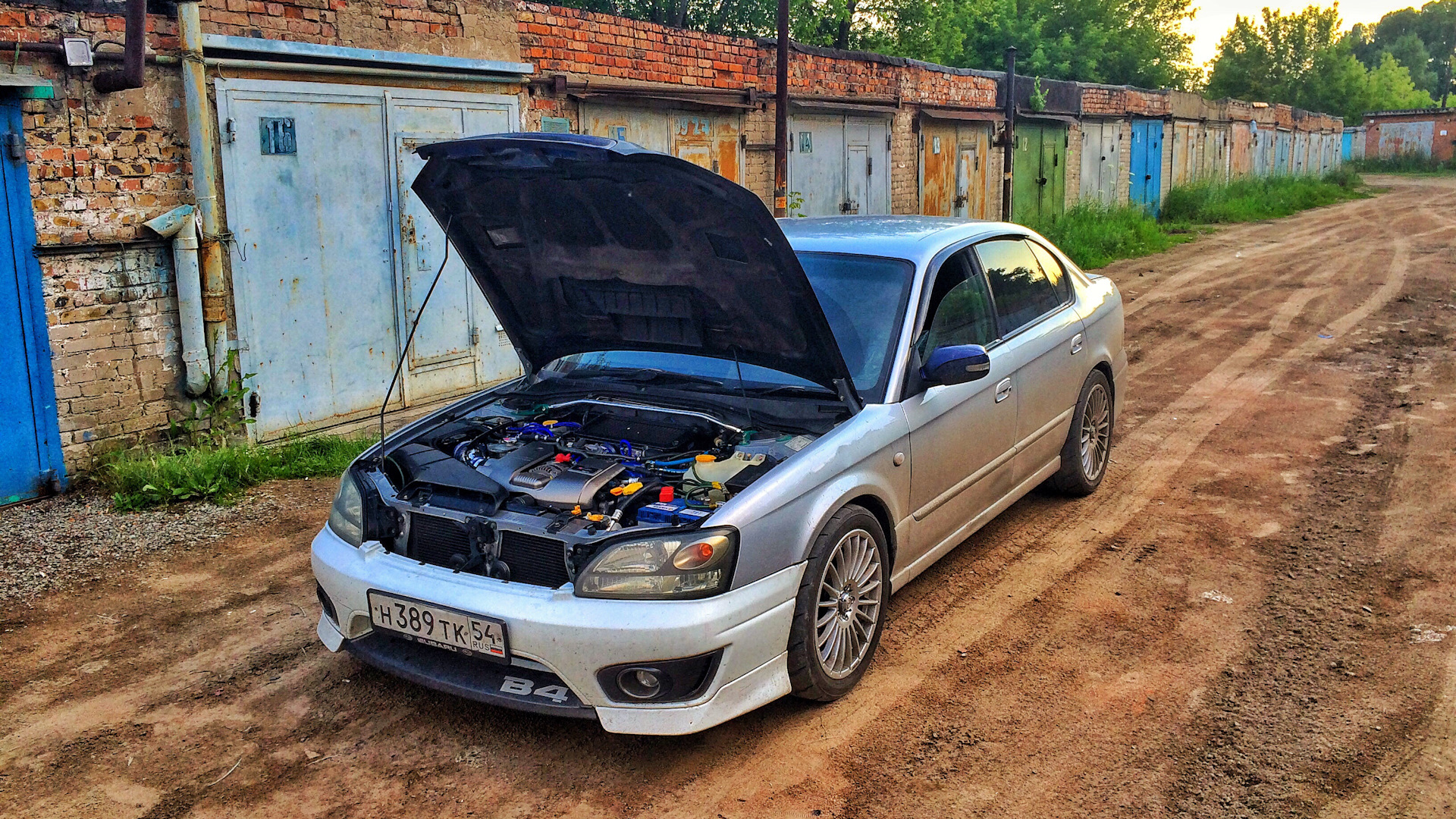 Subaru b4. Subaru b4 2002 года. Субару Легаси в4. Subaru Legacy b4 2002 год. Subaru Legacy b4 be5 208.