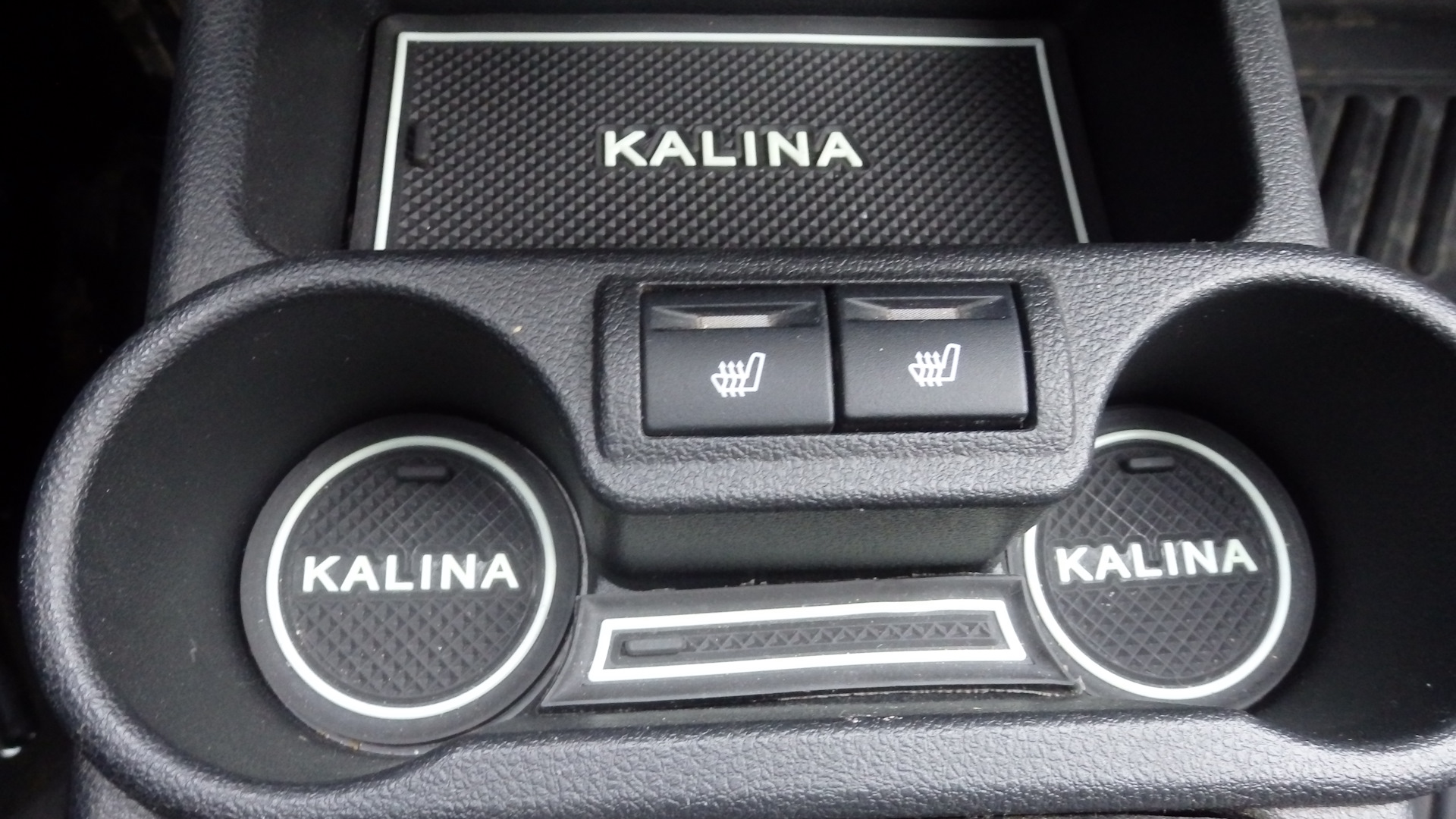 Коврики в нишу тоннеля — Lada Калина Универсал (2G), 1,6 л, 2014 года ...