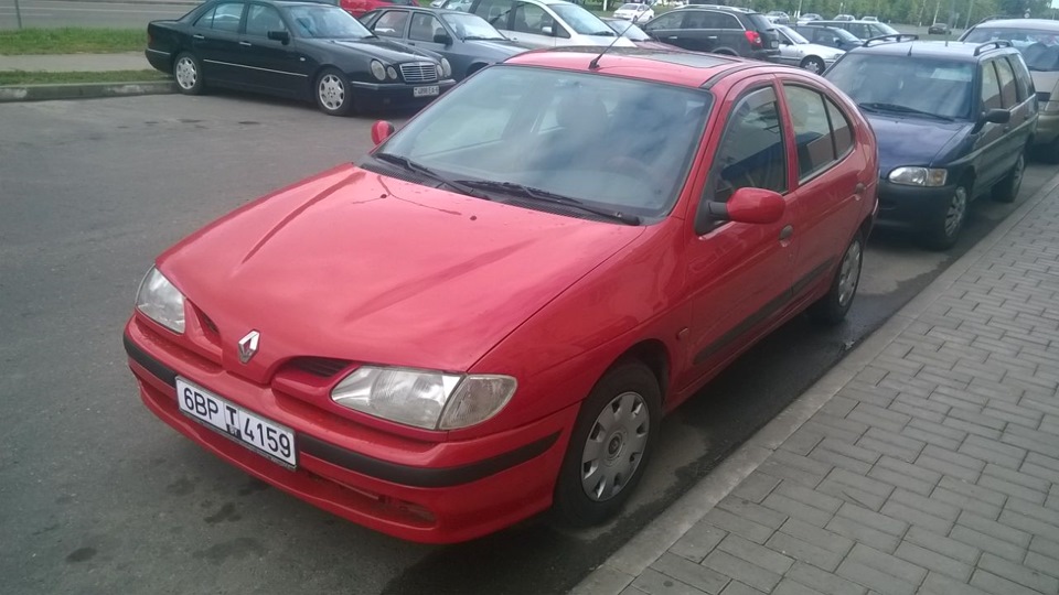 Не работает экран магнитолы — Renault Megane I, 1,6 л, 1996 года ...