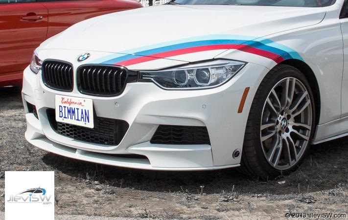 Bmw m с полосками сбоку. Bmw f20 полосы. полоска bmw f32 m performance. Bmw m4 m performance. 1 м полосы.