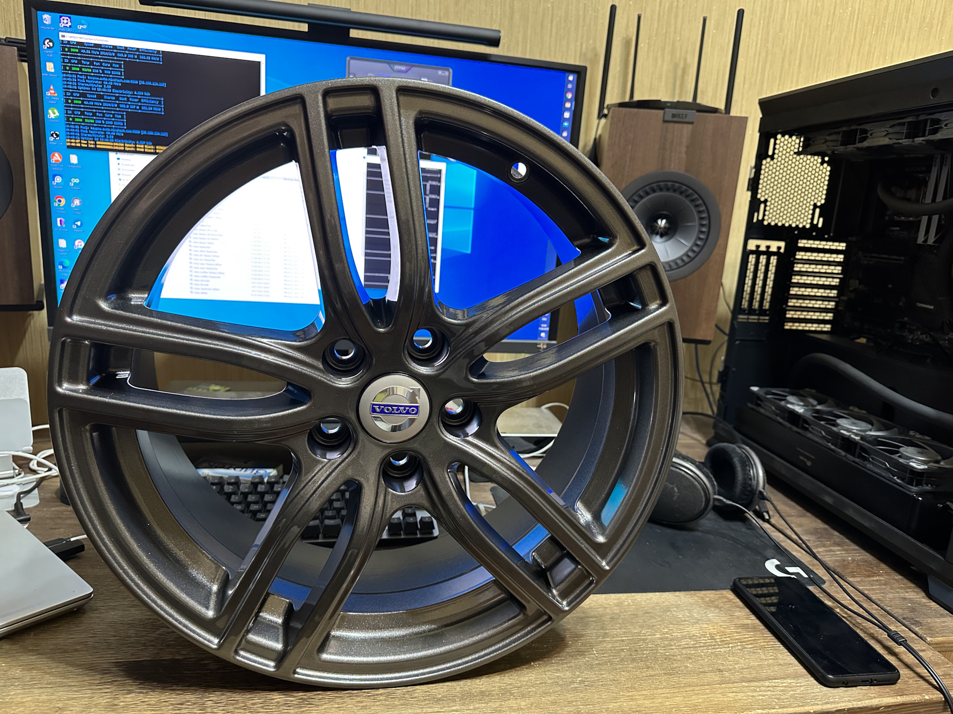SKAD Брайтон 17*7.0 et45 + Yokohama G015 215/65/17 — Volvo XC70 II, 2,5 ...