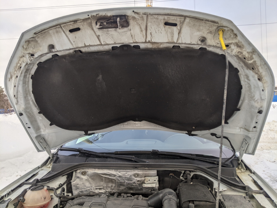 Грязь под капотом — Volkswagen Tiguan (1G), 1,4 л., 2015 года | просто ...