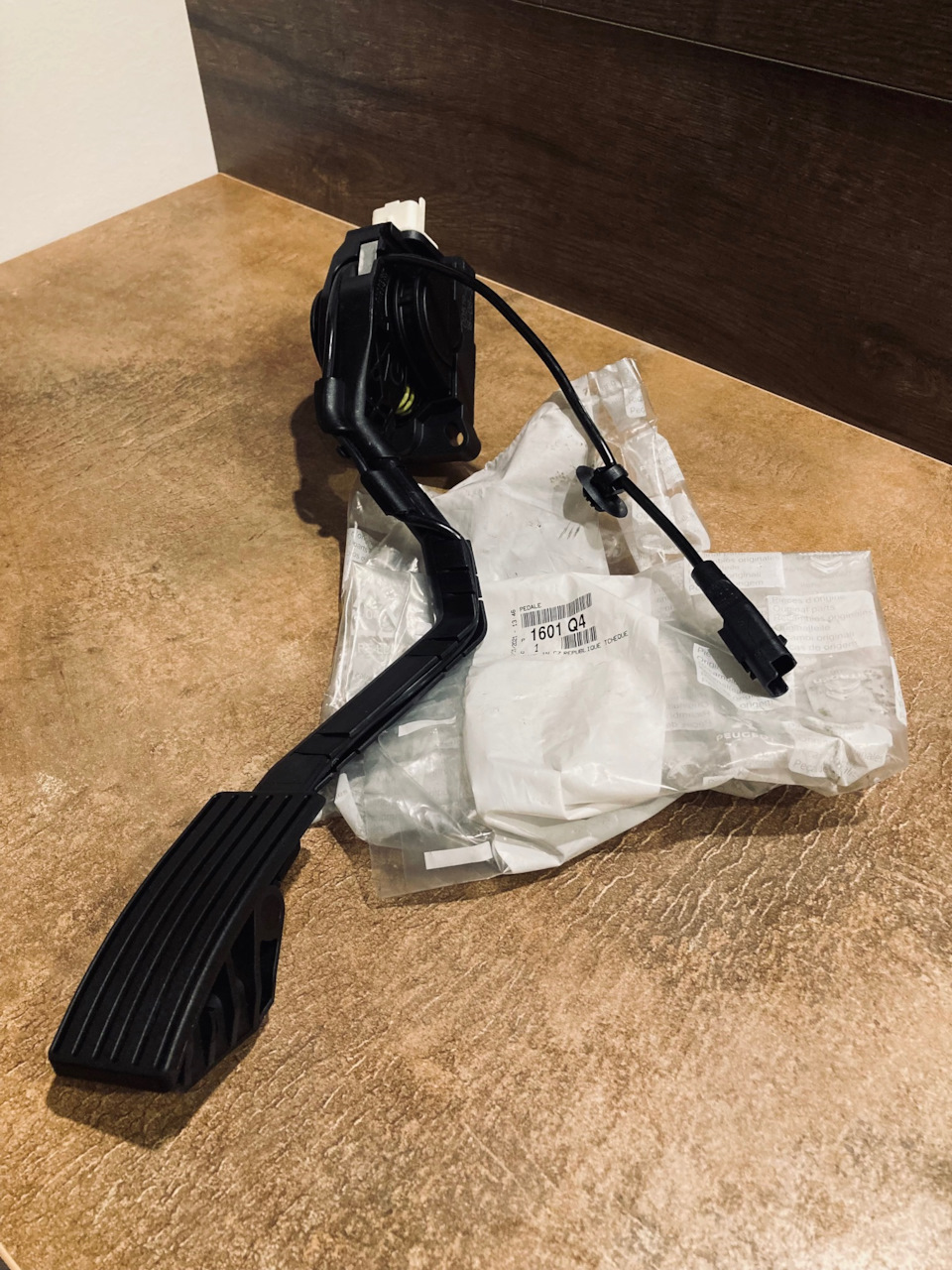 Фото в бортжурнале Peugeot 407 Coupe