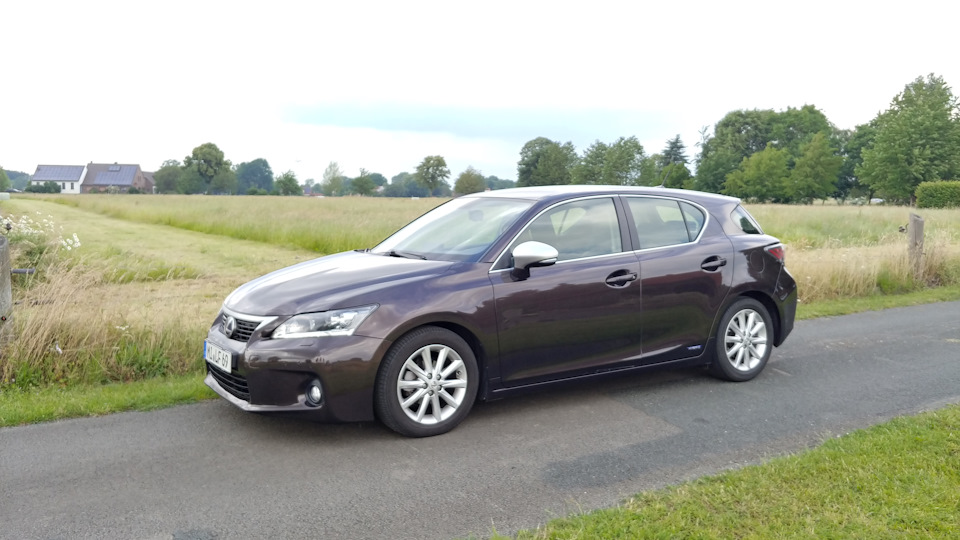 Lexus CT 200h