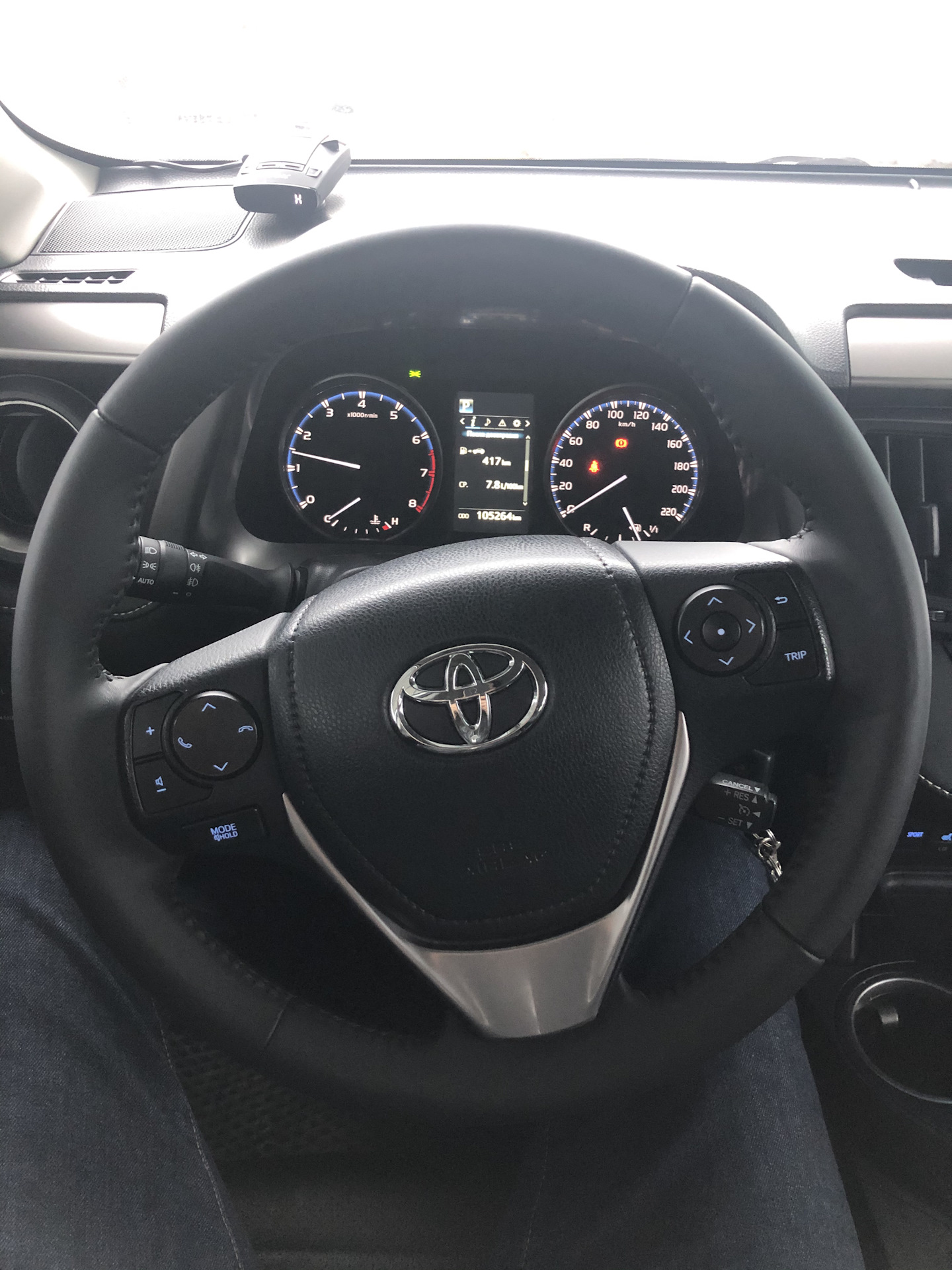 Toyota rav 4 руль. Руль Toyota rav4 2016. Руль Toyota rav4. Рав 4 2016 руль. Toyota rav4 2014 руль.