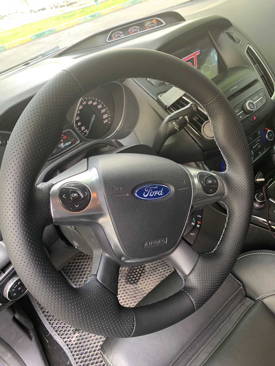 Перетяжка руля — Ford Focus Wagon III, 2 л, 2012 года | другое | DRIVE2