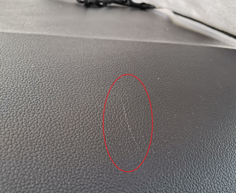 А как и чем заделываете белые царапки на мягкой торпеде? — KIA Ceed (2G ...