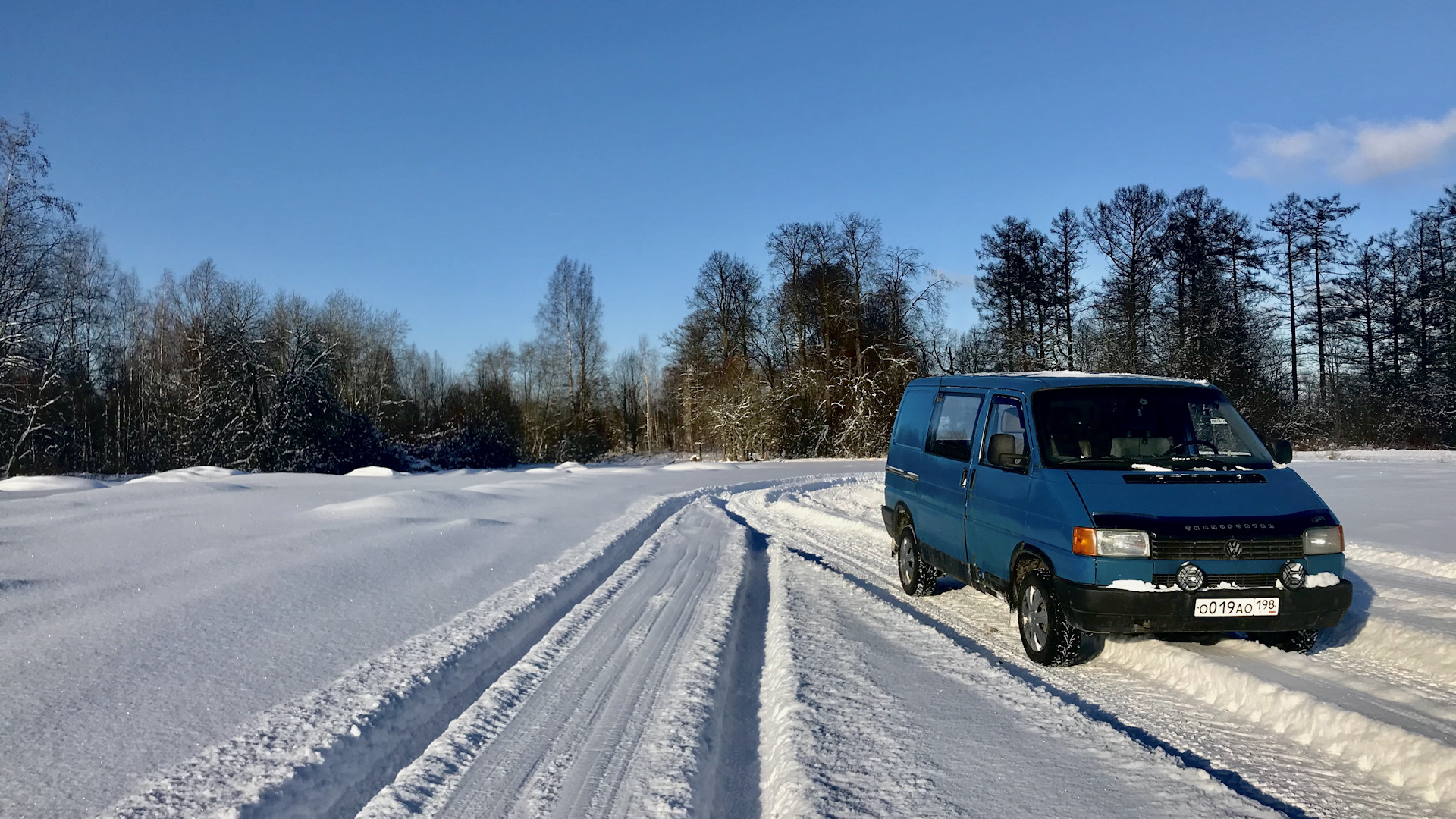 Volkswagen Transporter T4 2.4 дизельный 1991 | Синий Виндизель на DRIVE2