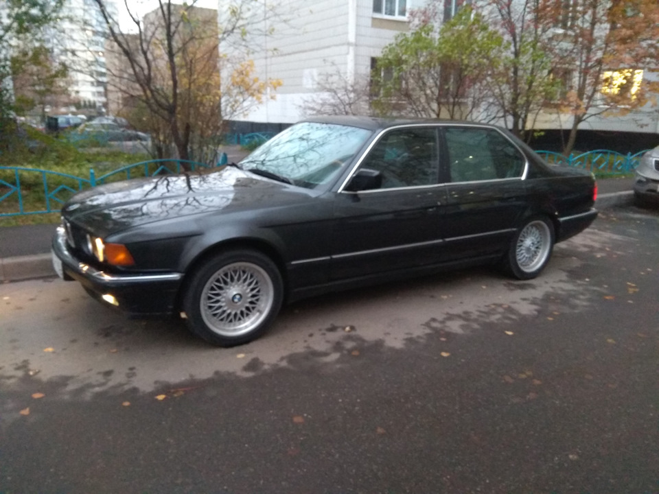 7AAAAgKrUeA-960.jpg