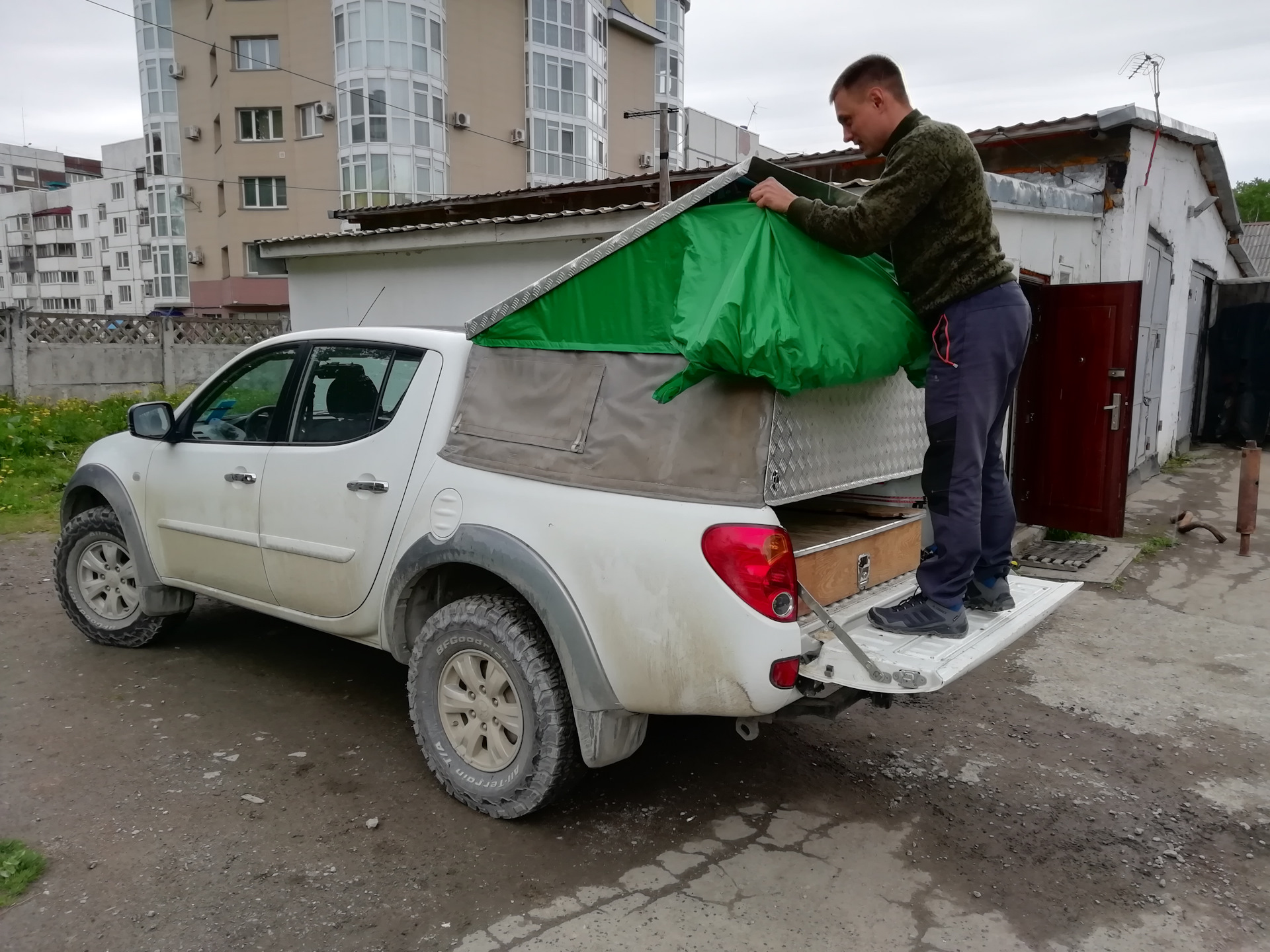 Mitsubishi l200 автодом