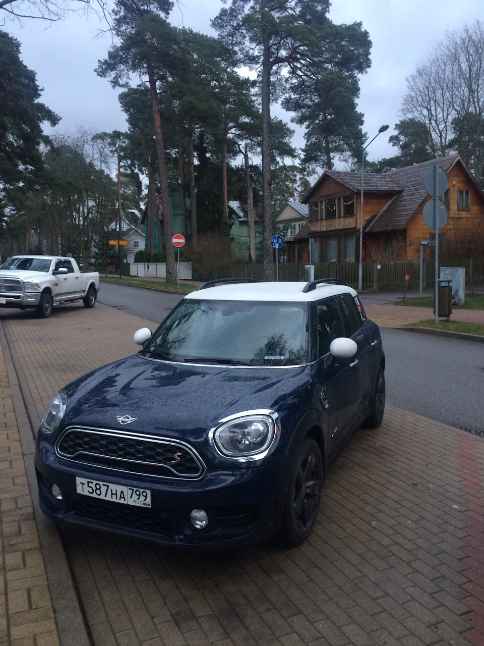 22 ШпротТрип Королев-Псков-Рига — MINI Countryman (2G), 2 л, 2018 года |  путешествие | DRIVE2