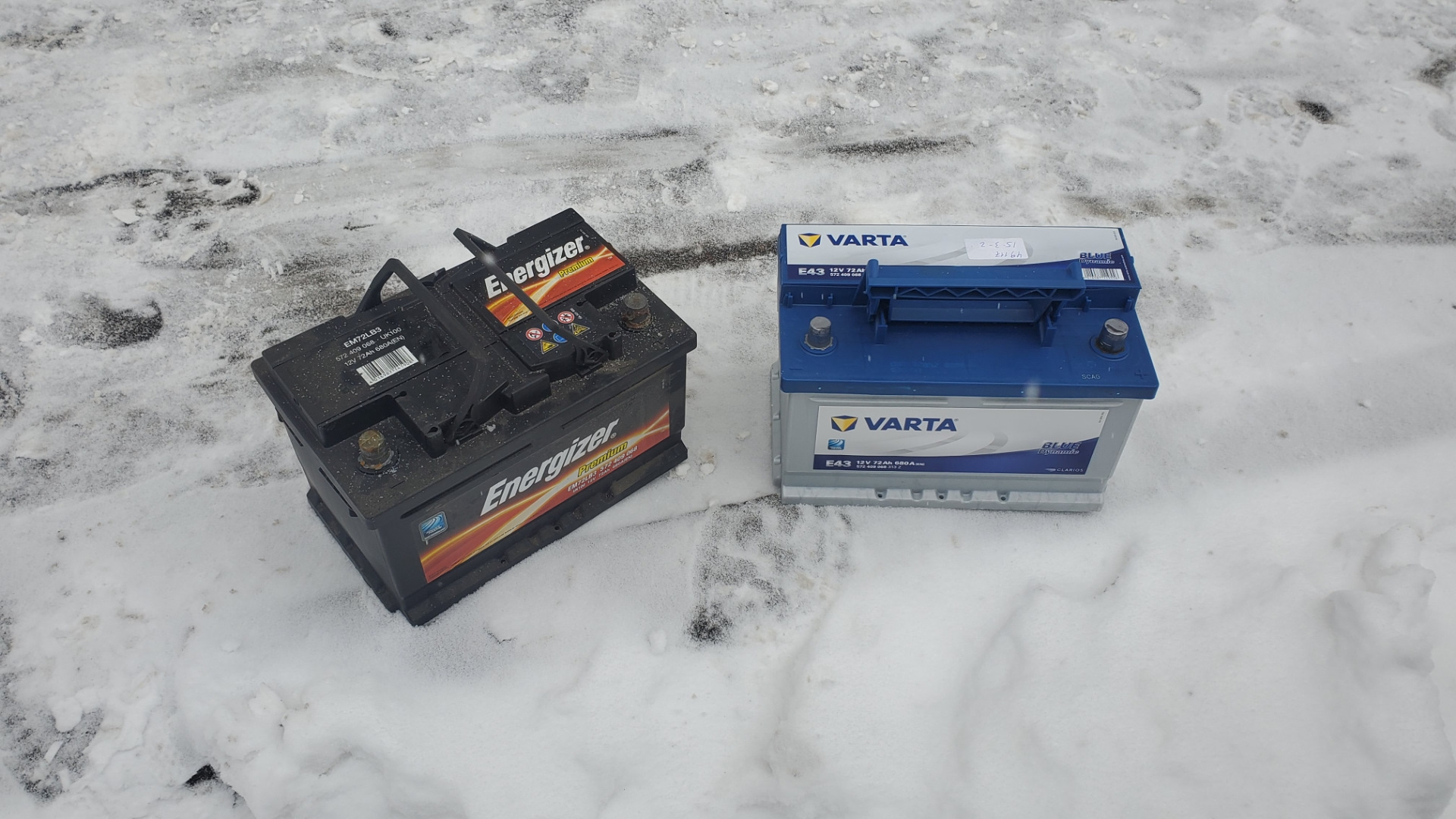 Аккумулятор royal 195. Акб mutlu sfb 100 ah. Bee и медалист. Акб 2021. Акб 65 + с лева прямая l en700 6ct-65l зверь aktex.