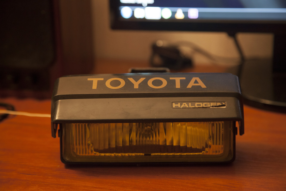Toyota Halogen. противотуманные фары с электрошторкой из 1980-ых ...