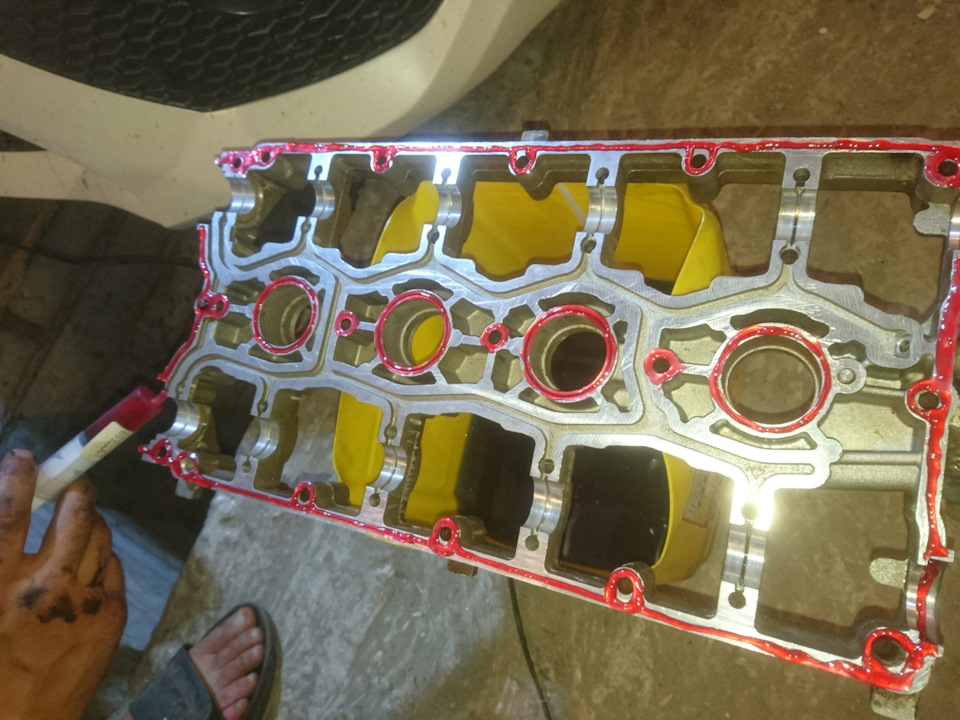 Удаление зазора между капотом и бампером — Ford Focus Hatchback II, 2 л ...