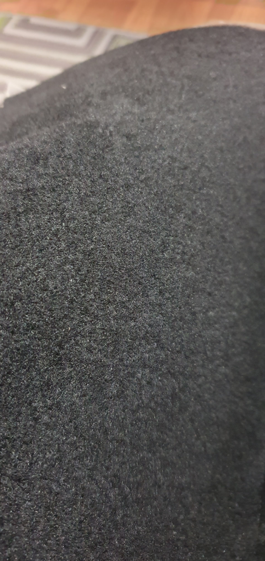 Перетянул обшивку задней двери карпетом — Toyota Prius (50), 1,8 л ...