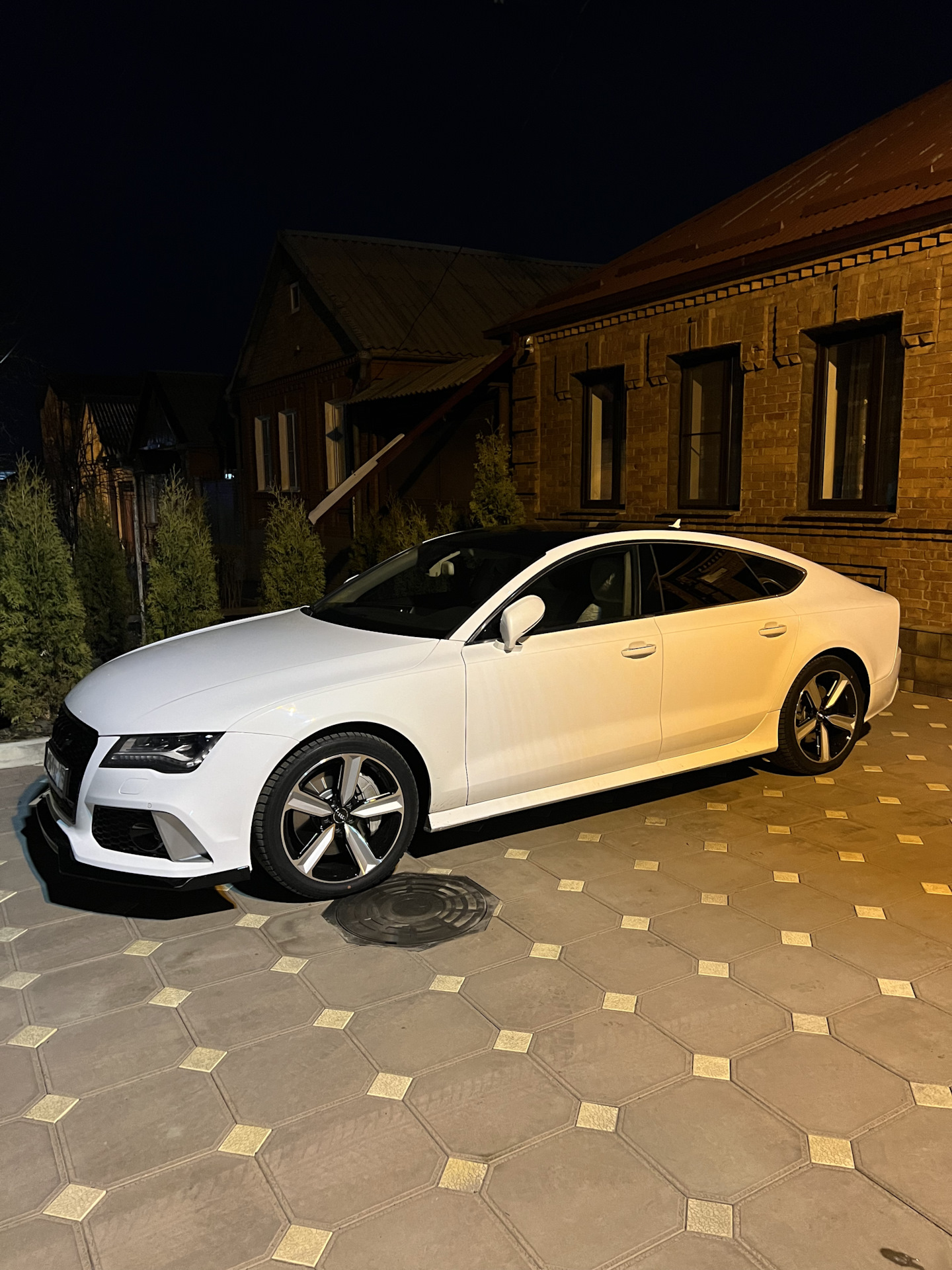 Колеса на 19 дисках. Double spoke 698m. Mazda cx 5 r19 wheels. Диски lexus nx f sport r18. Диски р19 на киа спортейдж 4.