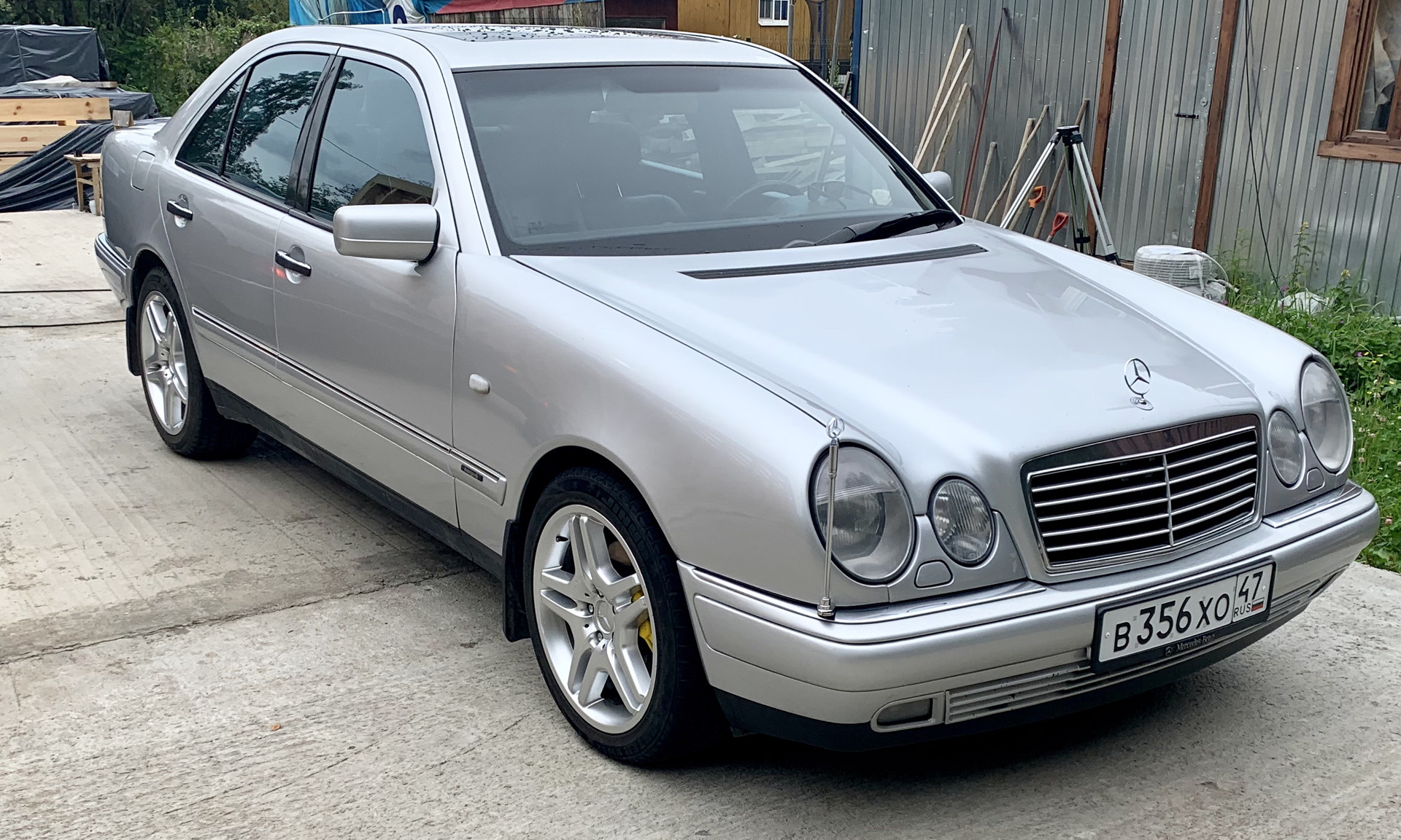 Мерседес 210 2.0. Мерседес 210 2000. Mercedes w210 3.2. Мерседес w210 2000 года. Мерс 210 3.2.