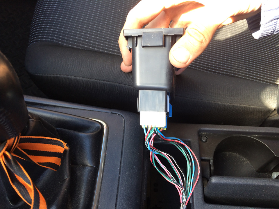 Установка подстаканник с крышкой — Mitsubishi Lancer X, 1,5 л, 2010 ...