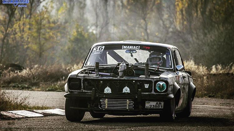 Р“РђР— 24 Hoonicorn