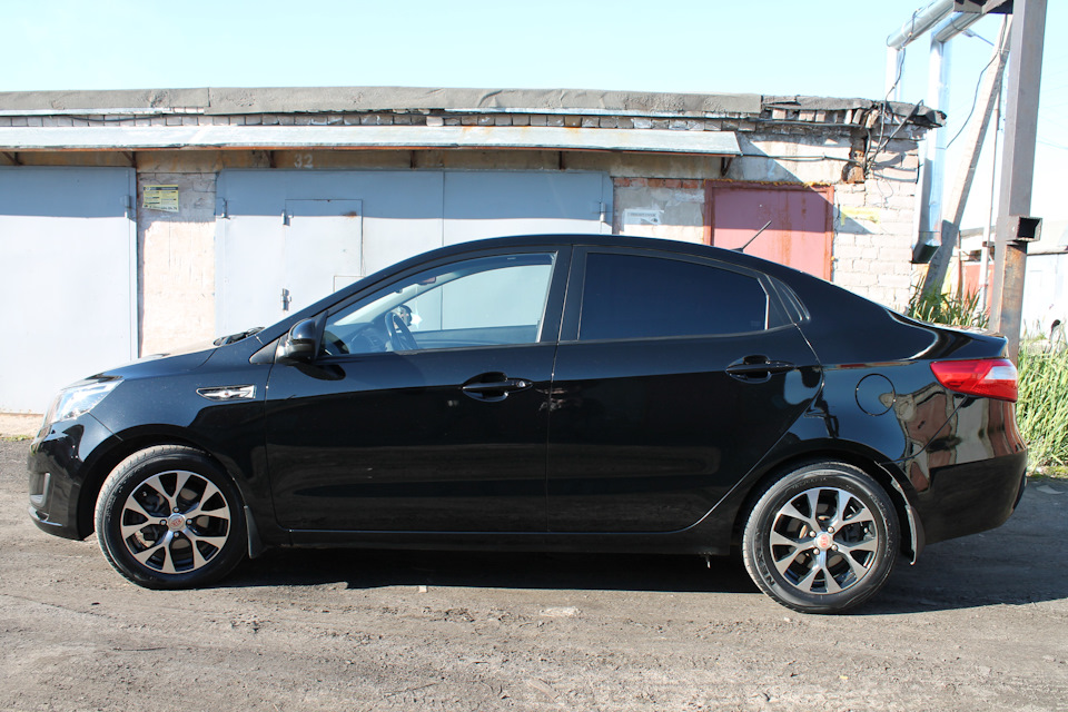 Чёрная Kia Rio — абразивная полировка и HKC Ceramic Coating! — DRIVE2