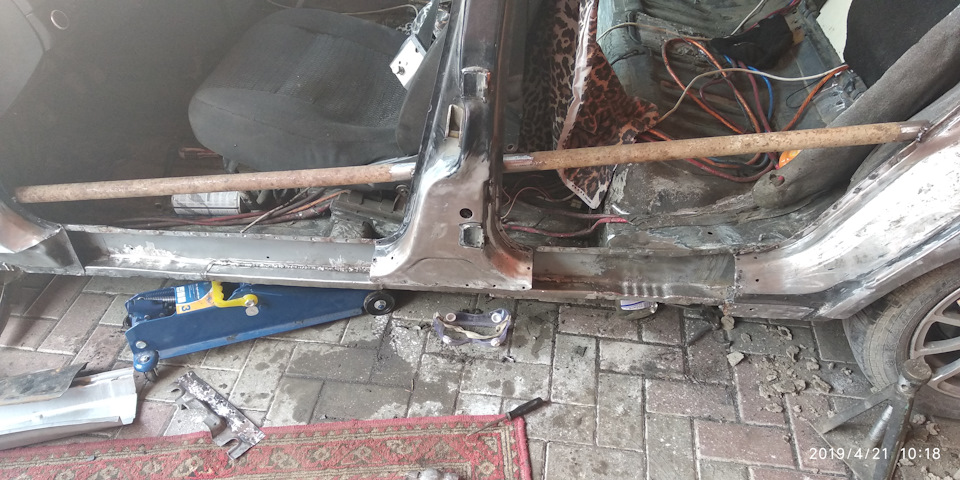 Как снять пороги приоры Пороги 3 - Lada Приора седан, 1,6 л, 2007 года своими руками DRIVE2
