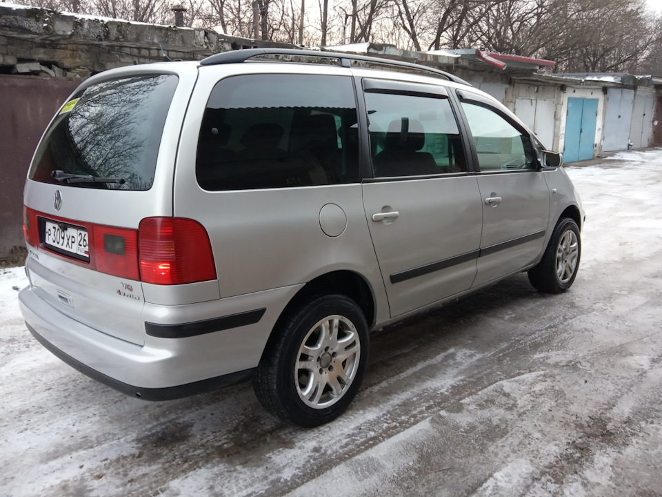 Volkswagen Sharan 2002 года