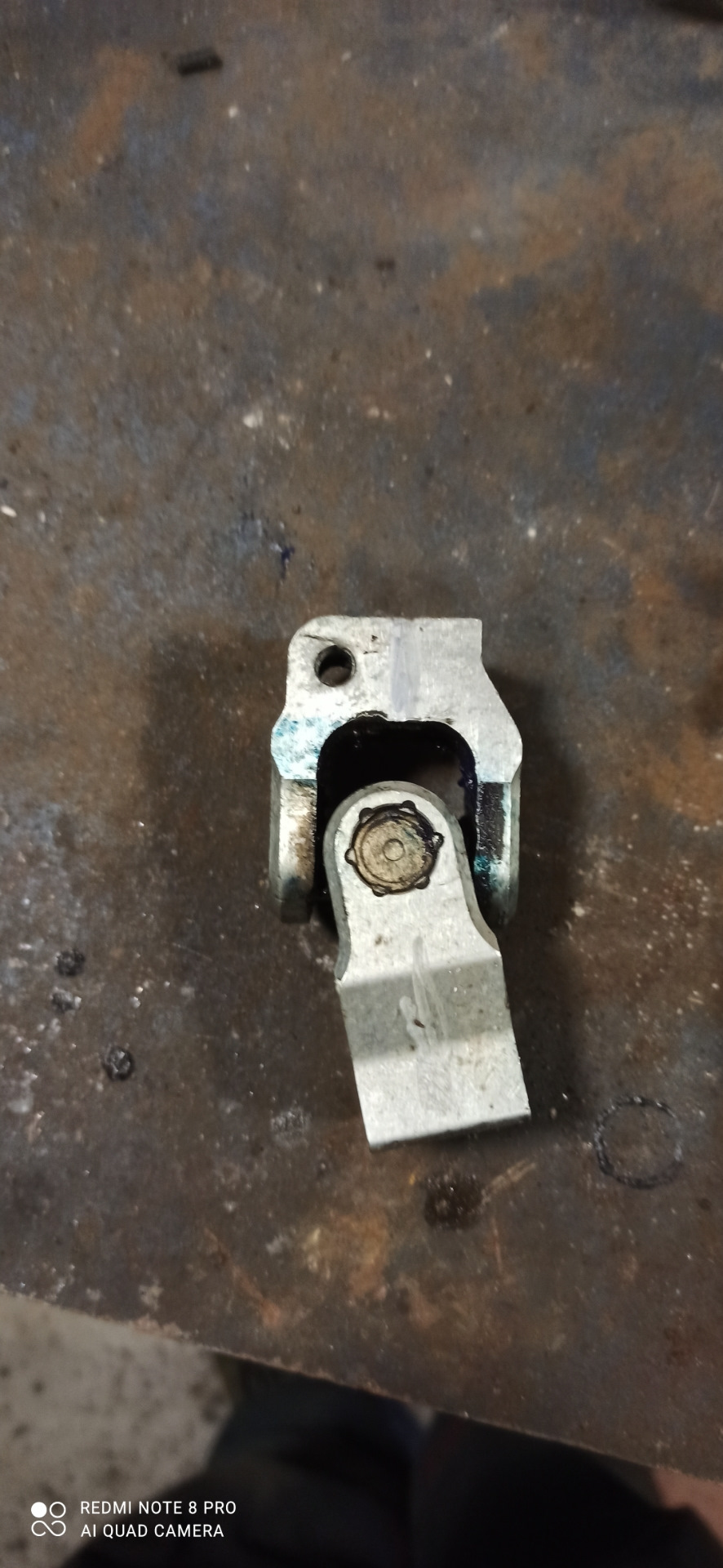 Замена крестовины рулевой колонки — Volvo XC90 (1G), 2,5 л, 2004 года ...