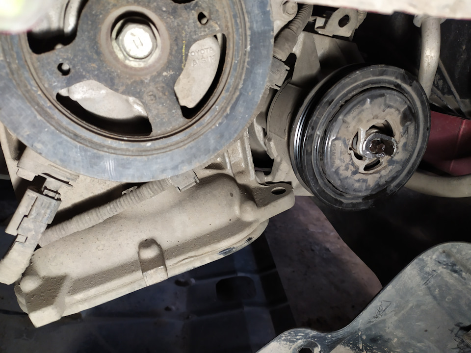 Замена подшипника обгонной муфты компрессора кондиционера — Toyota E ...