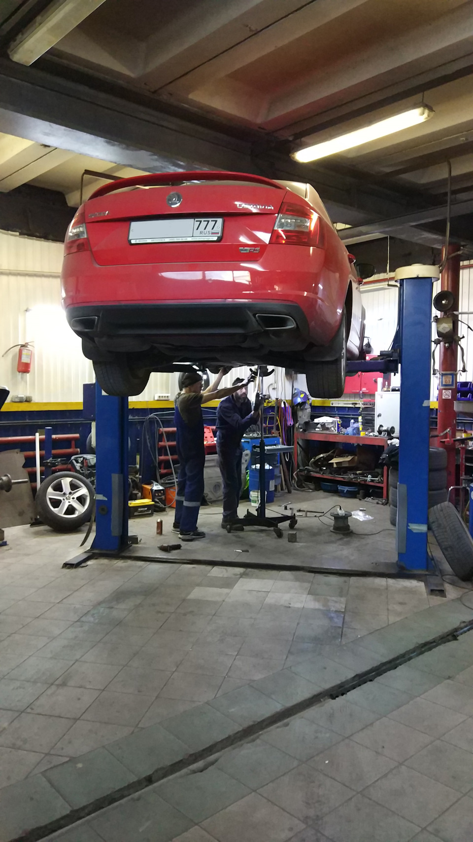 Доводчик багажника Е38 — BMW 7 series (E38), 3,5 л, 1998 года | своими ...