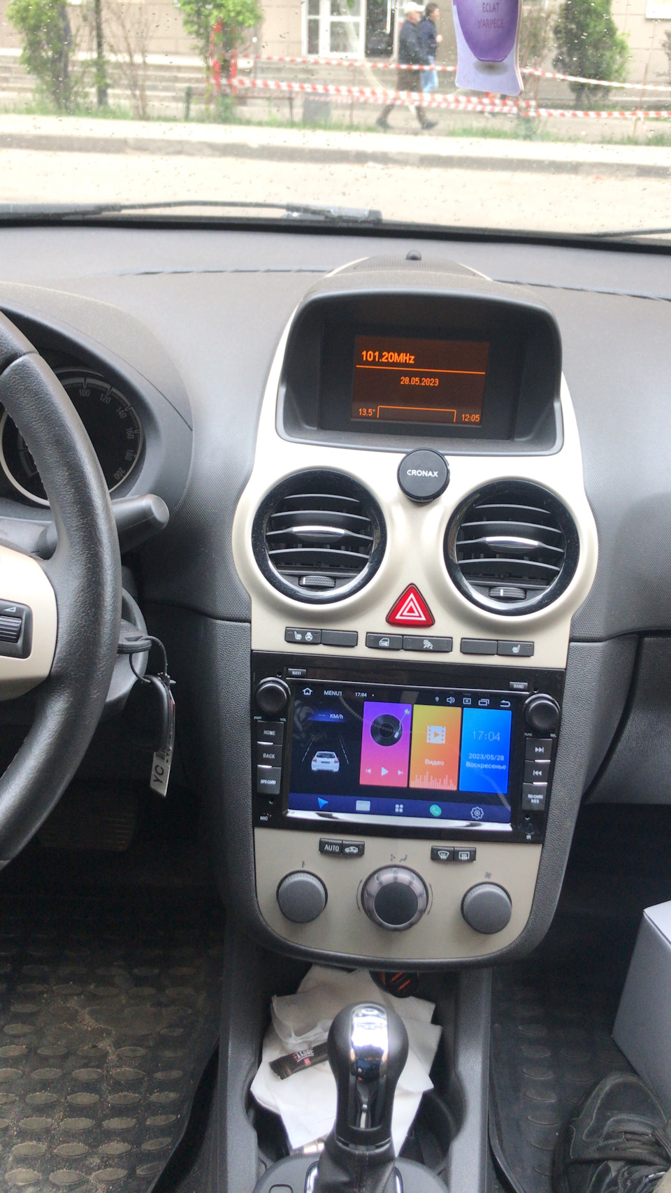 Магнитола и камера — Opel Corsa D, 1,4 л, 2008 года | автозвук | DRIVE2
