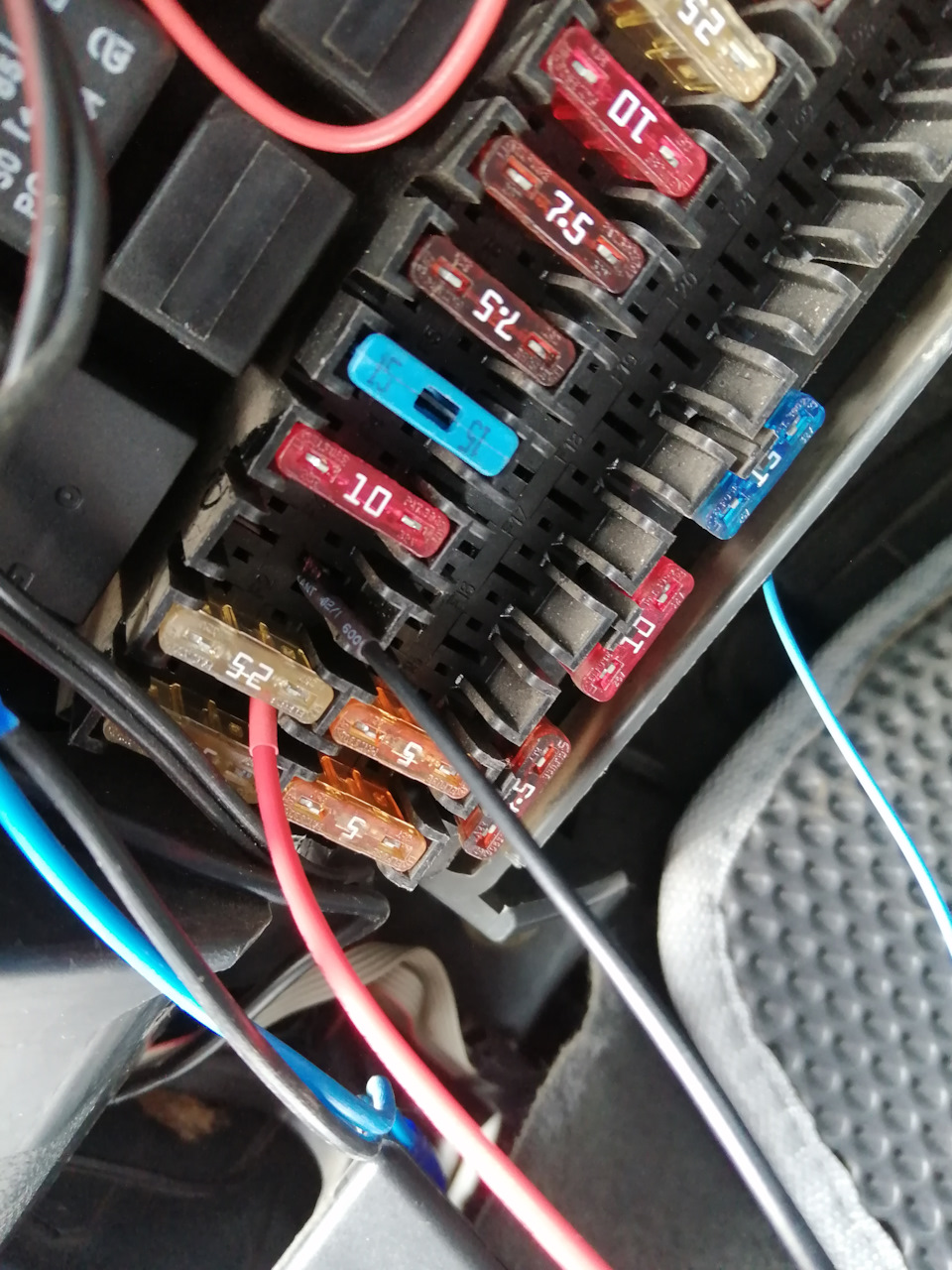 Универсальный контроллер ДХО-light 2.0.3d, дальний в полнакала — Lada ...