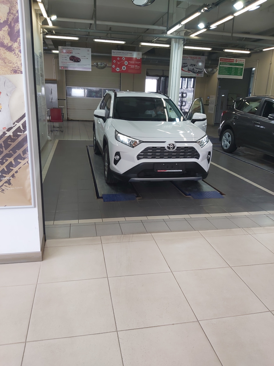 Непосредственная покупка авто — Toyota RAV4 (5G), 2 л, 2021 года | покупка  машины | DRIVE2